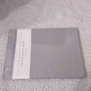 C.R. Gibson selfie guest book